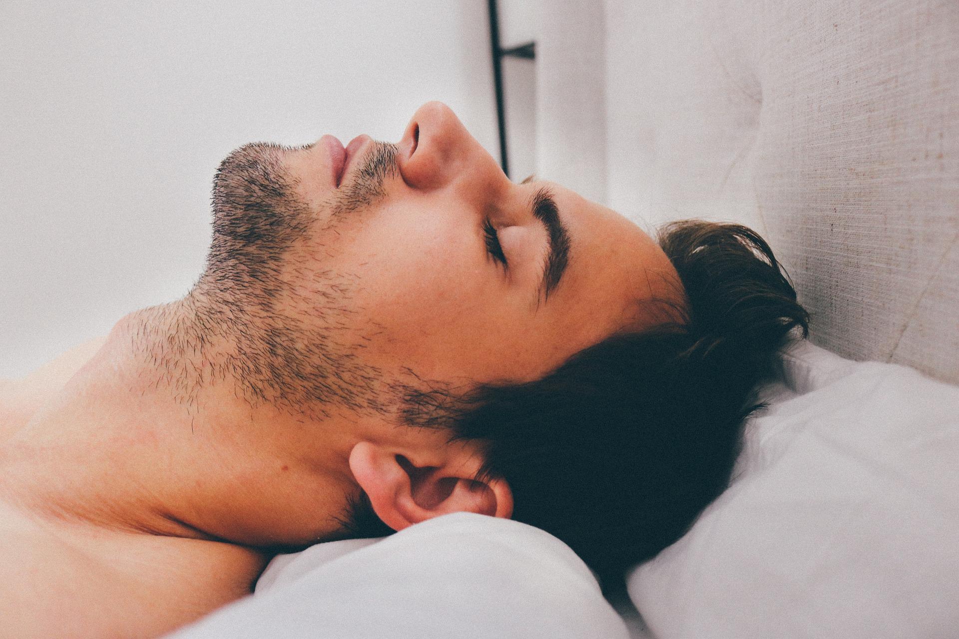 イライラを解消する方法で一番良いのは8時間以上の睡眠を取ること